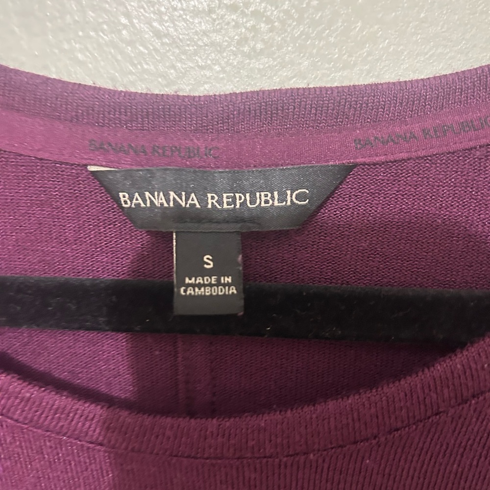 BANANA REPUBLIC | Oversized Crew Neck Top in Purple, Size Small - Picture 3 of 6